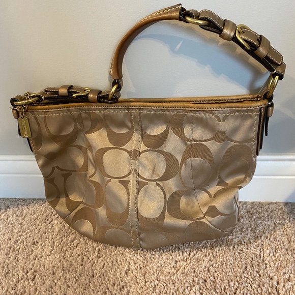 Coach purse - Picture 1 of 5